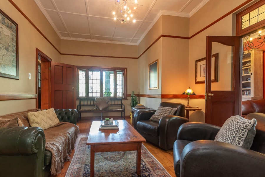 6 Bedroom Property for Sale in Newlands Western Cape